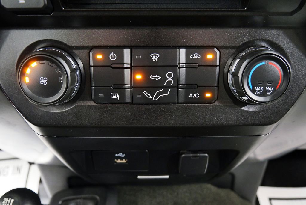 Used 2017 Ford F350 XLT AWD/4WD image 28