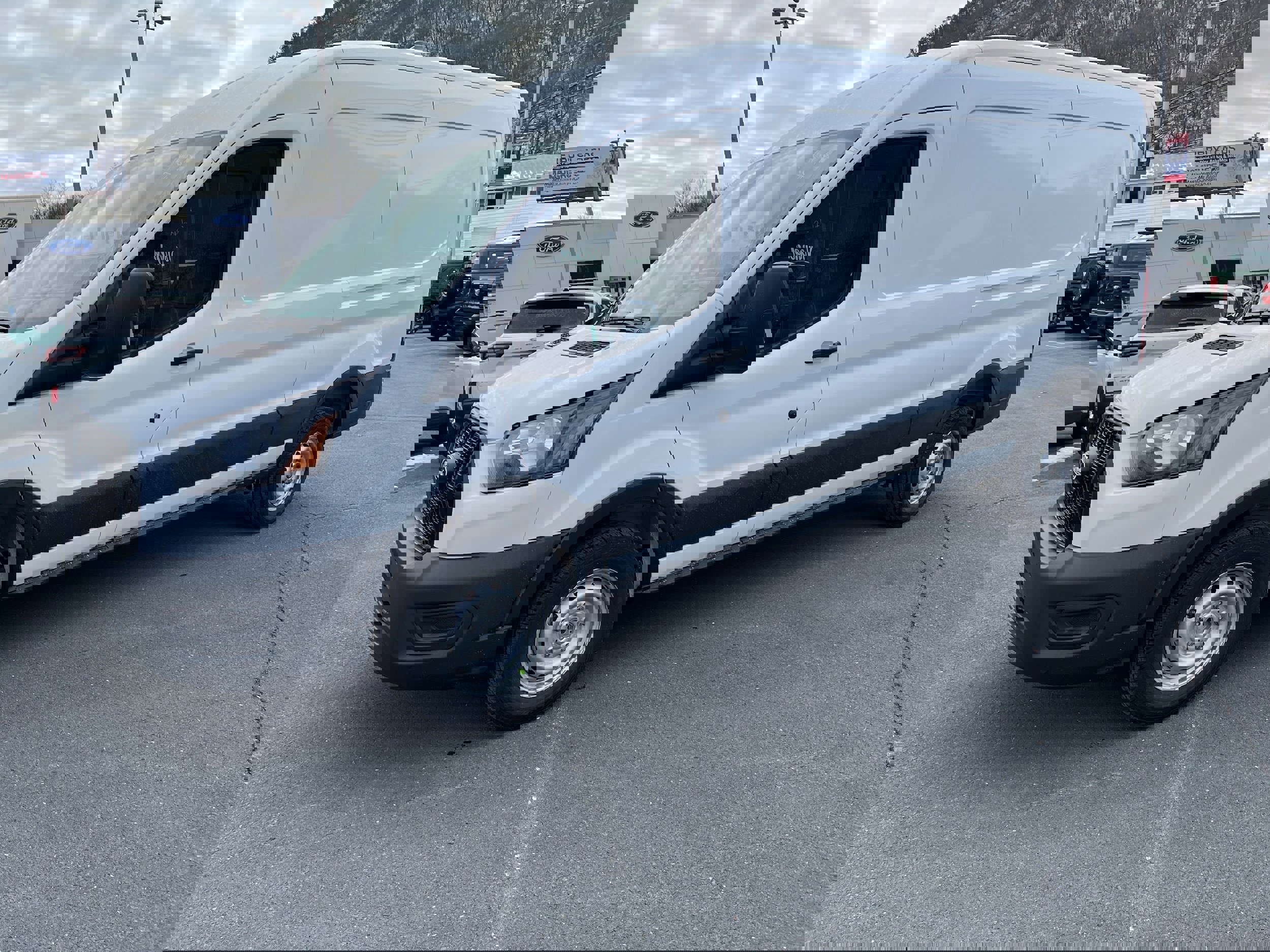 New 2026 Ford Transit 250 148 Medium Roof image 20