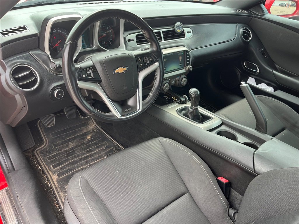 Used 2015 Chevrolet Camaro SS w/ RS Package RWD image 2
