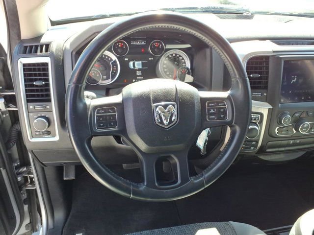 Used 2019 RAM 1500 Classic SLT w/ Luxury Group AWD/4WD image 7