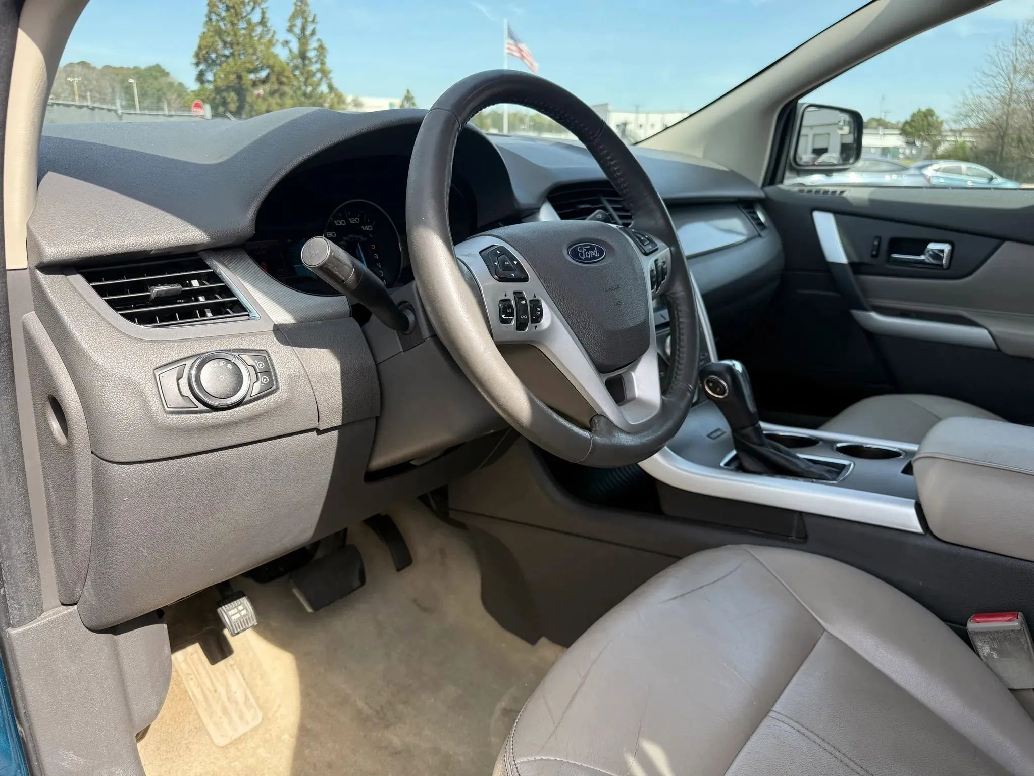 Used 2011 Ford Edge SEL w/ 202A Rapid Spec Order Code image 17