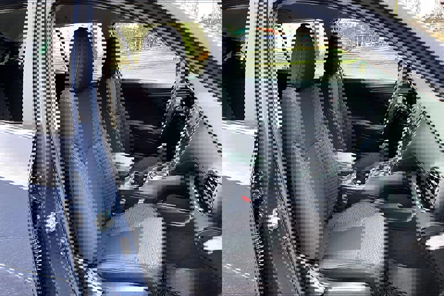 Used 2025 Subaru Outback AWD/4WD image 8