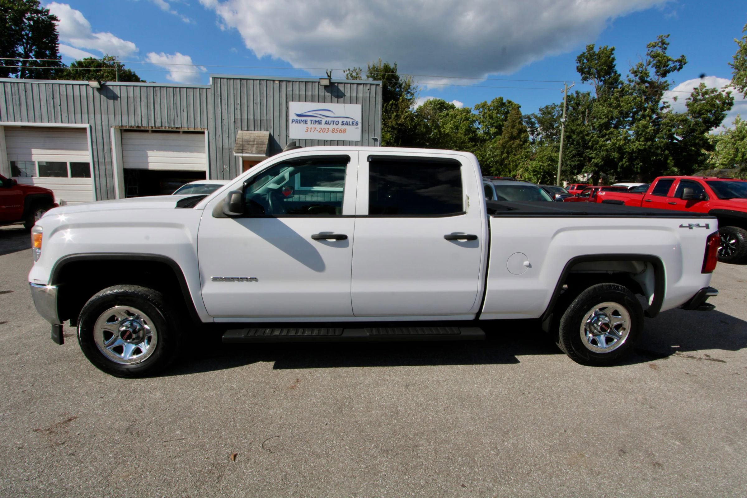 Used 2015 GMC Sierra 1500 4x4 Crew Cab image 3
