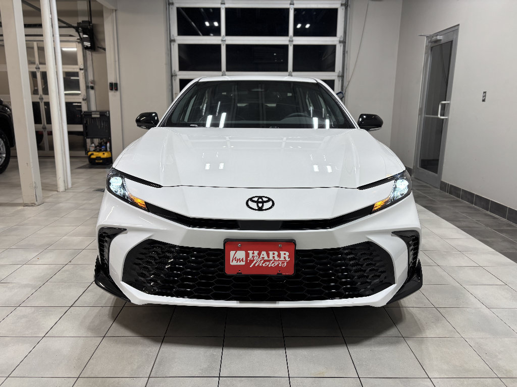 New 2026 Toyota Camry Hybrid FWD image 6