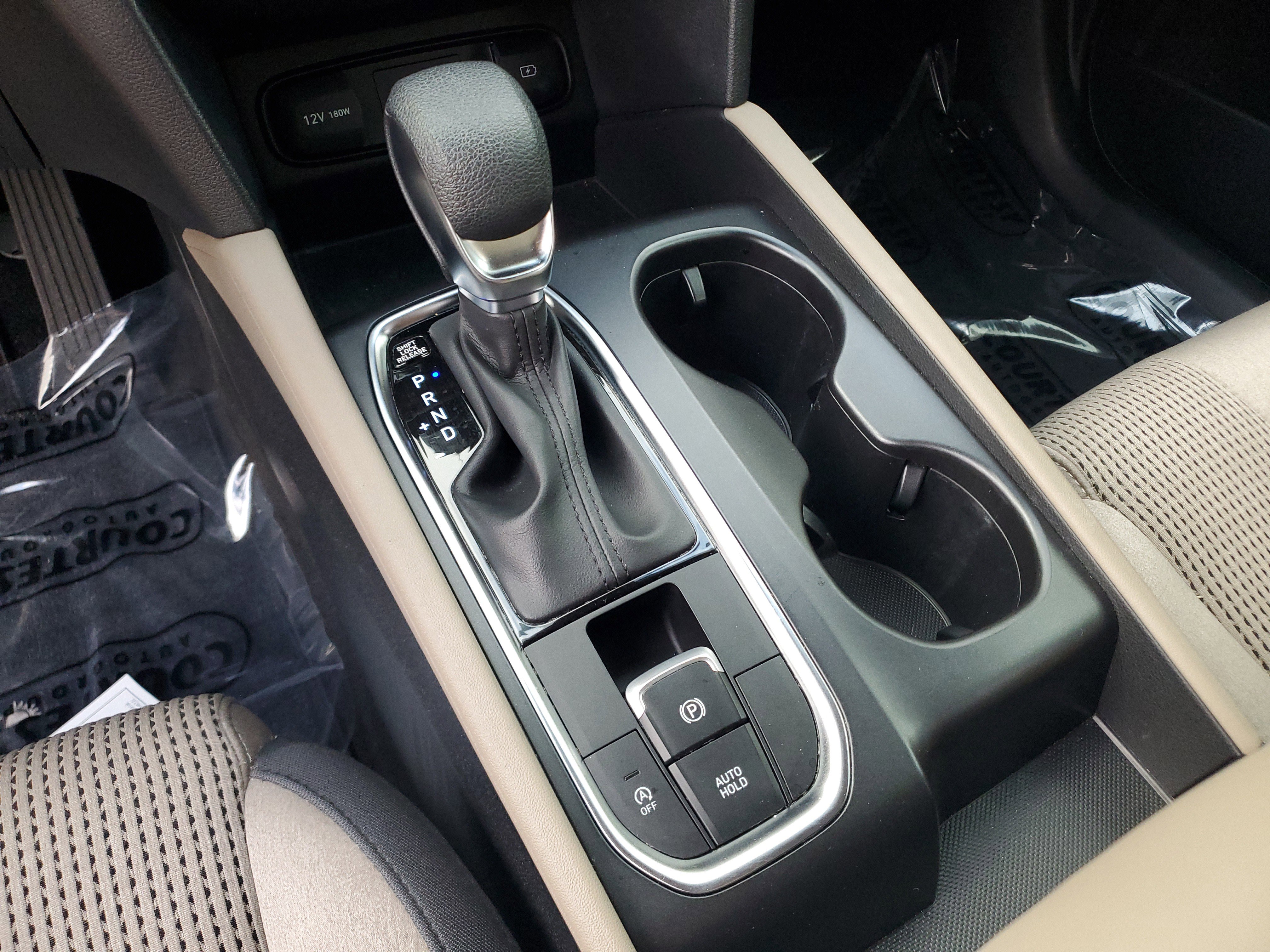 Used 2019 Hyundai Santa Fe SE image 26