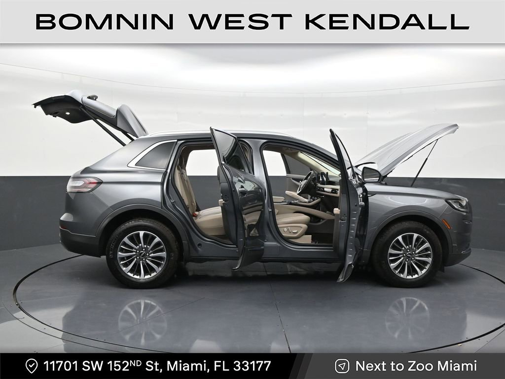 Used 2023 Lincoln Nautilus AWD w/ Premium Package image 29