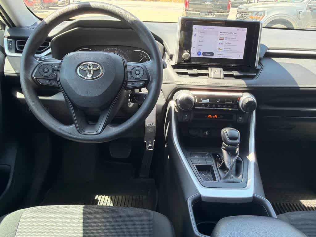 Used 2024 Toyota RAV4 LE image 19