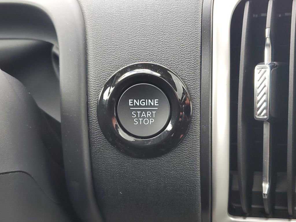 Certified 2025 Ford Expedition Active image 28