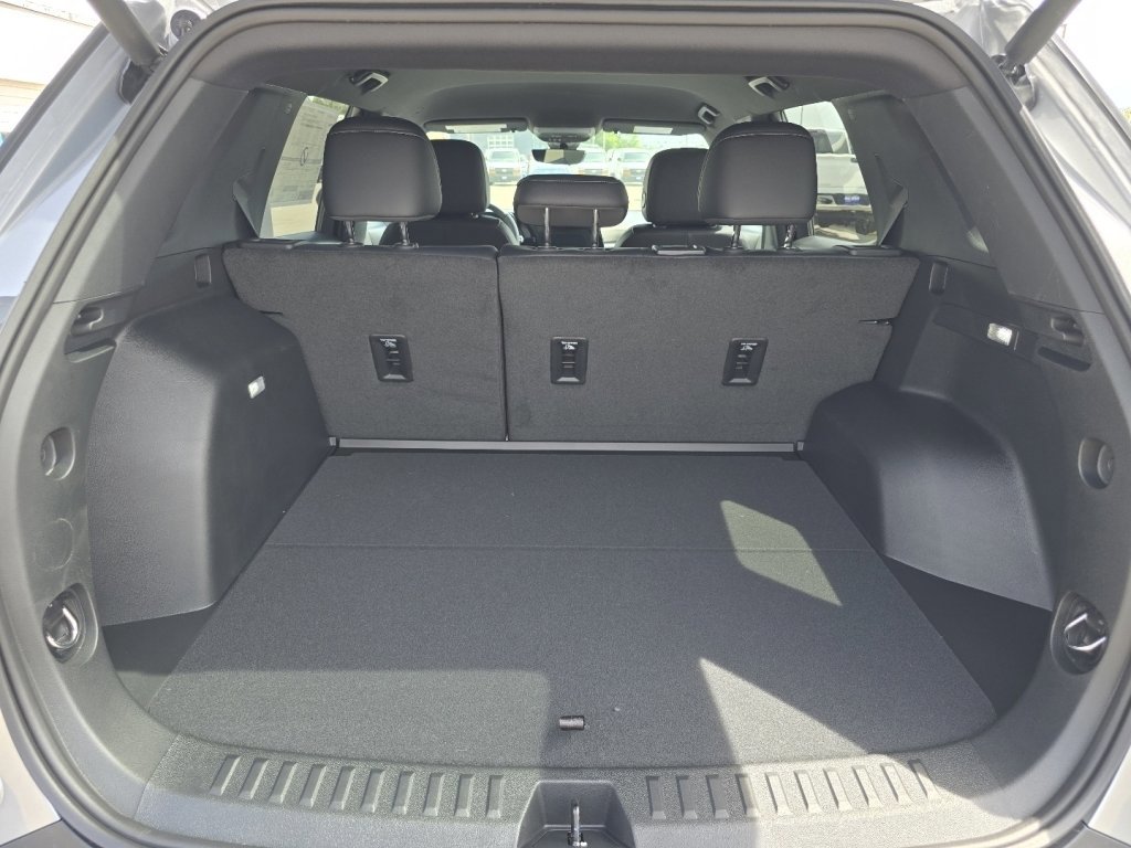 New 2026 Chevrolet Equinox LT AWD/4WD image 18