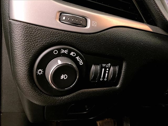Used 2015 Jeep Cherokee Trailhawk w/ Leather Interior Group AWD/4WD image 31