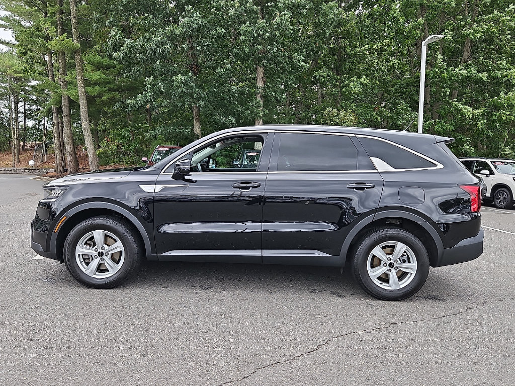 Used 2022 Kia Sorento LX AWD/4WD image 8