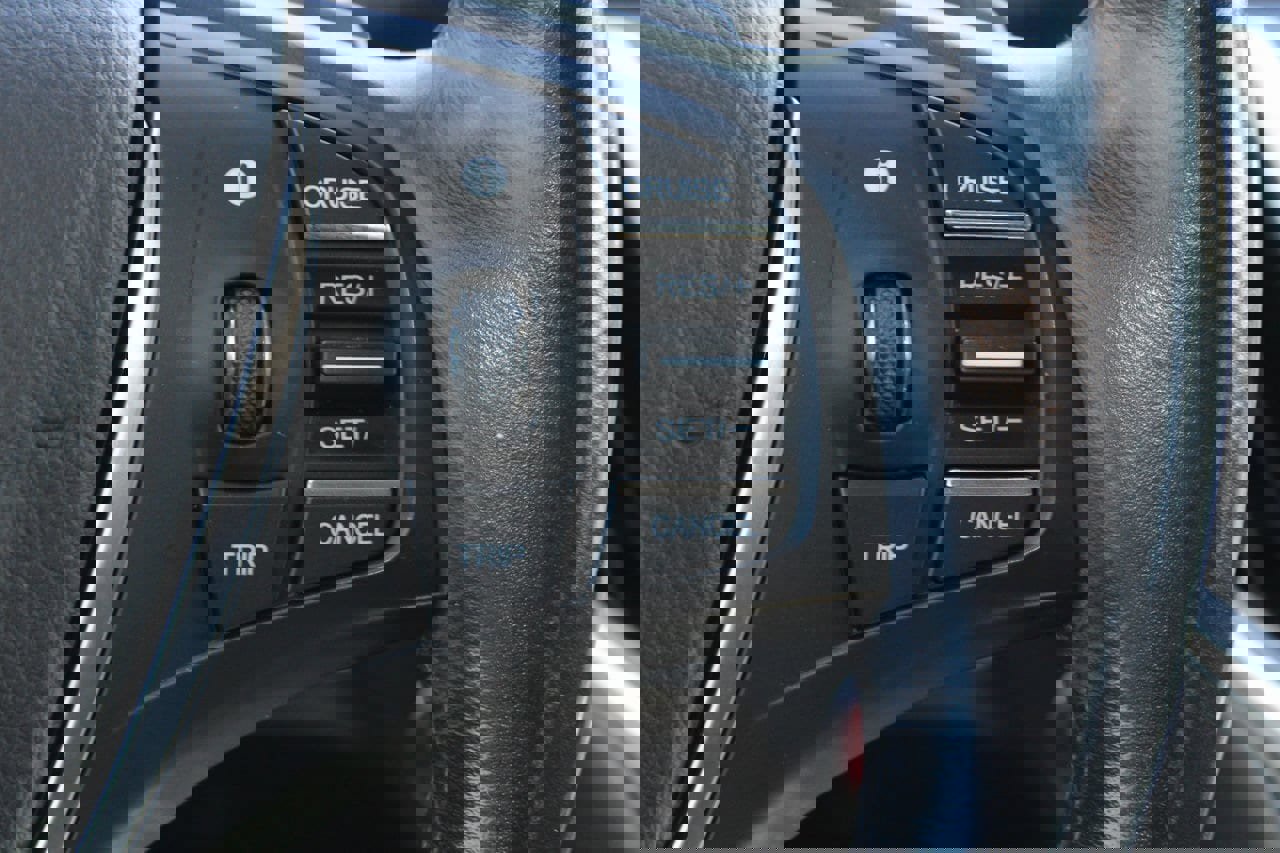 Used 2017 Acura TLX image 25