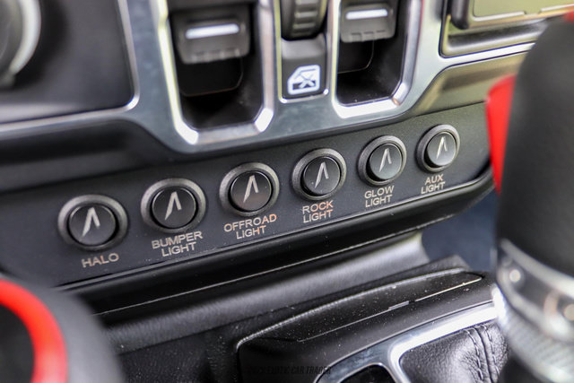 Used 2025 Jeep Gladiator Sport AWD/4WD image 75