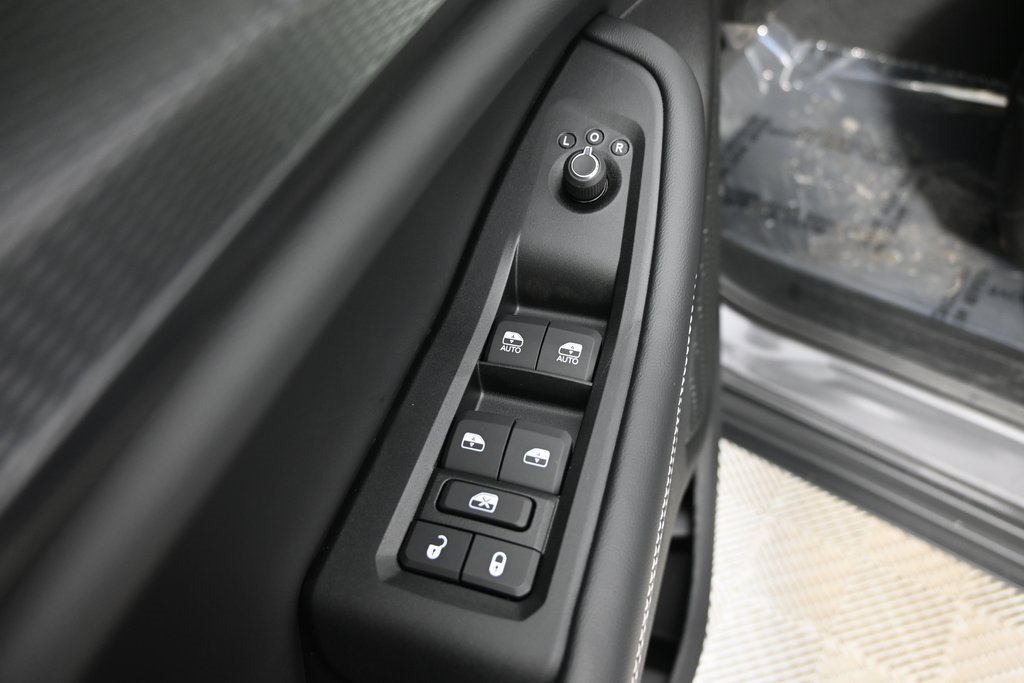 New 2025 Jeep Grand Cherokee Altitude image 19