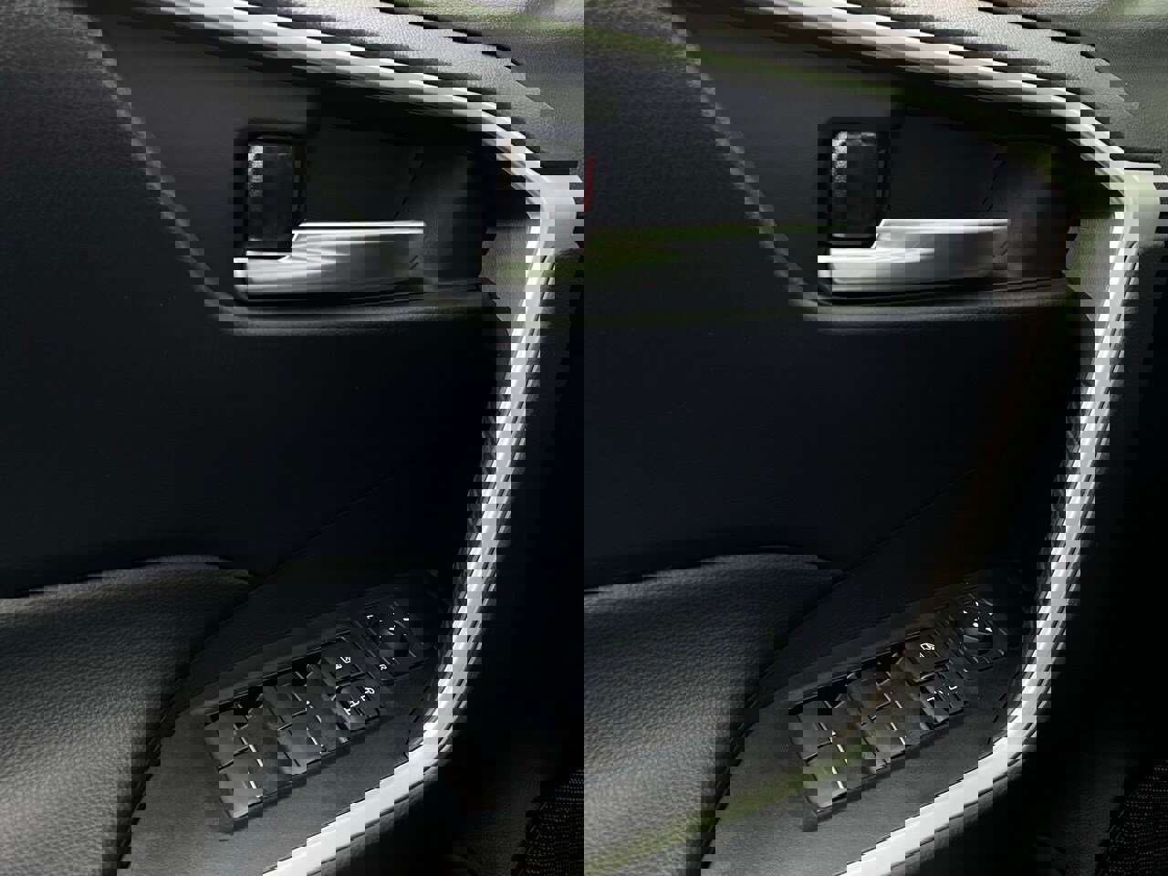 Used 2024 Toyota RAV4 XLE Premium image 22