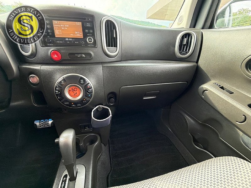 Used 2010 Nissan Cube 1.8 S Krom Edition w/ Interior Designer Pkg FWD image 24