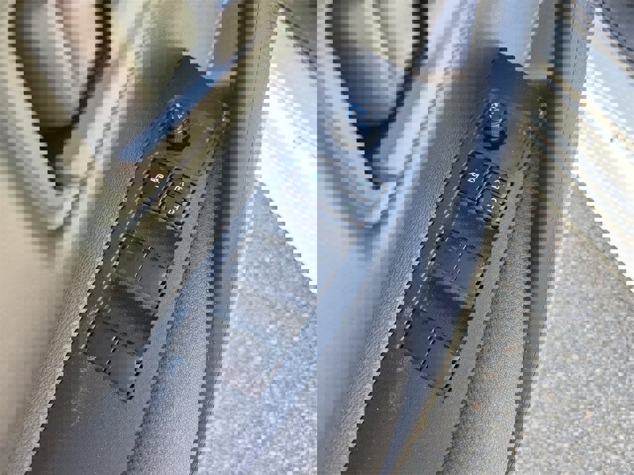 Used 2024 Toyota Corolla LE image 14