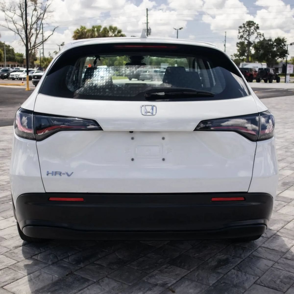 Used 2024 Honda HR-V LX image 6