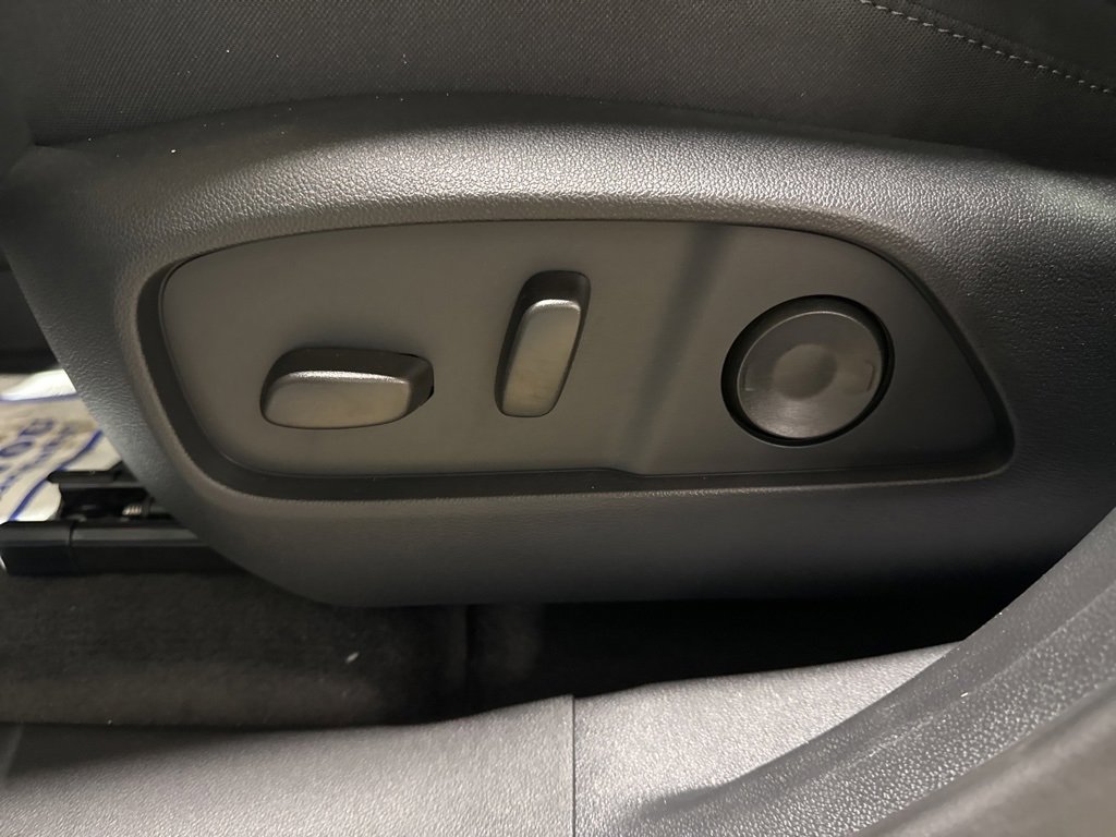 New 2026 Chevrolet Equinox LT w/ Convenience Package II image 19