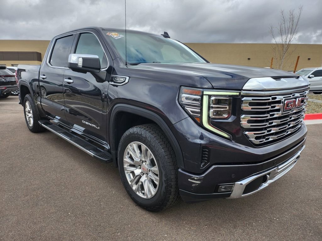 Used 2022 GMC Sierra 1500 Denali w/ Technology Package image 2