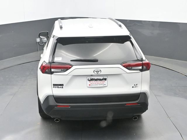 Used 2025 Toyota RAV4 LE image 31