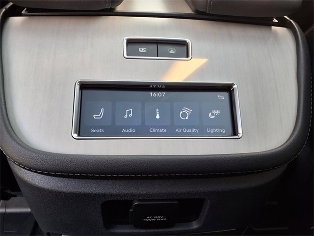 New 2025 Lincoln Navigator L Reserve image 11