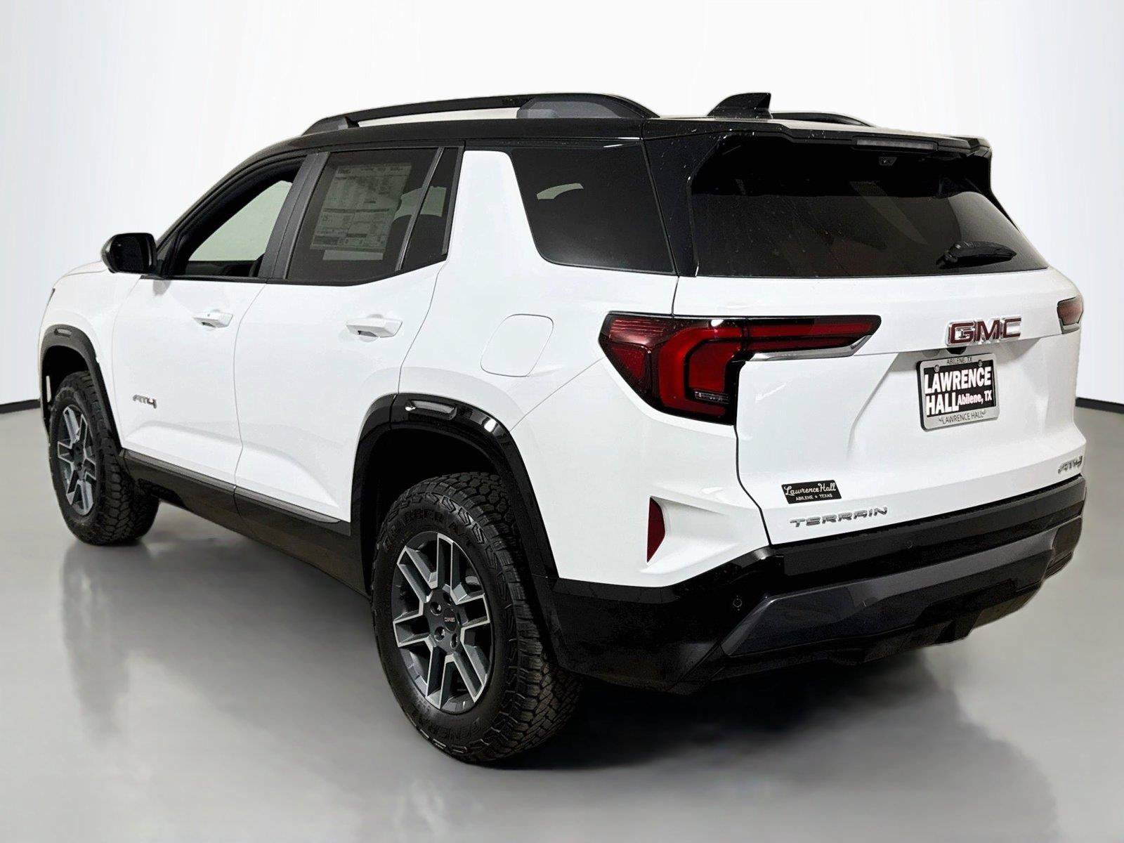 New 2027 GMC Terrain AT4 w/ Technology Package II AWD/4WD image 3