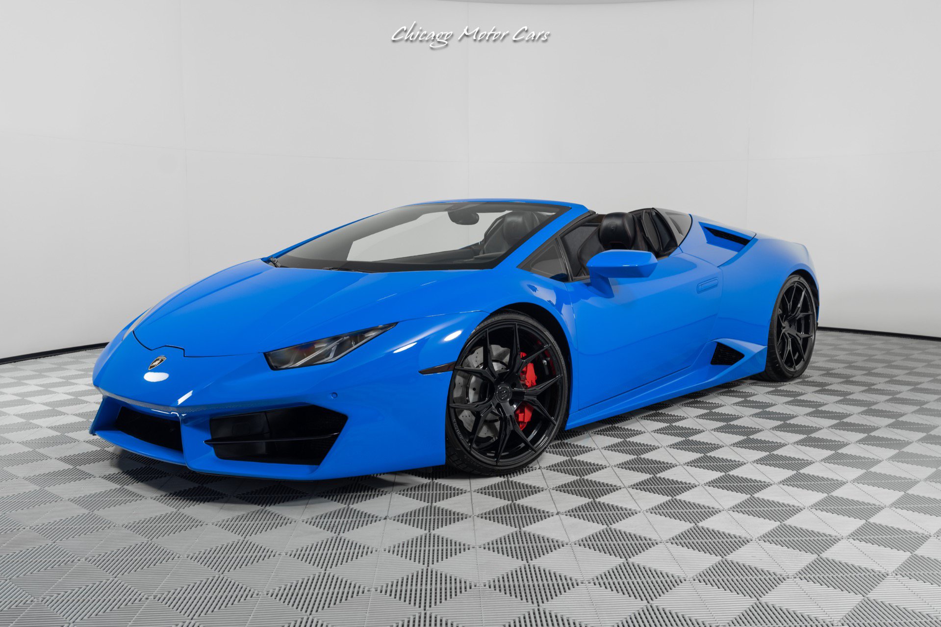 Used 2017 Lamborghini Huracan LP 580-2 RWD image 1