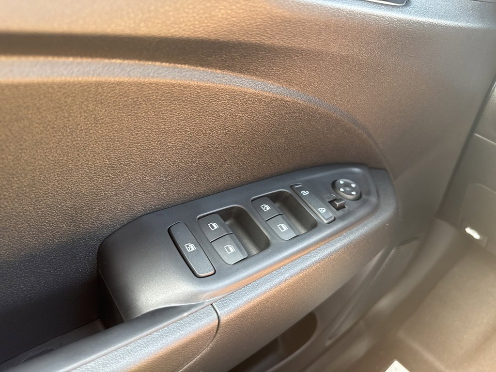 New 2025 Hyundai Venue SEL image 27