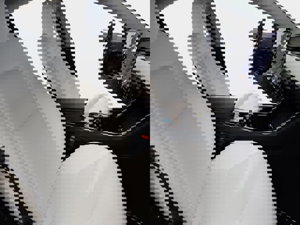 Used 2018 Tesla Model 3 Long Range image 12