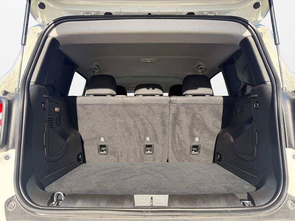 Certified 2023 Jeep Renegade Latitude image 18