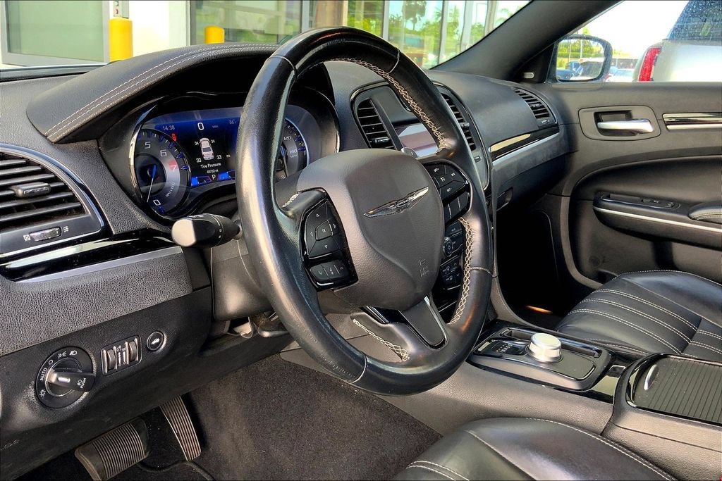 Used 2022 Chrysler 300 S RWD image 13