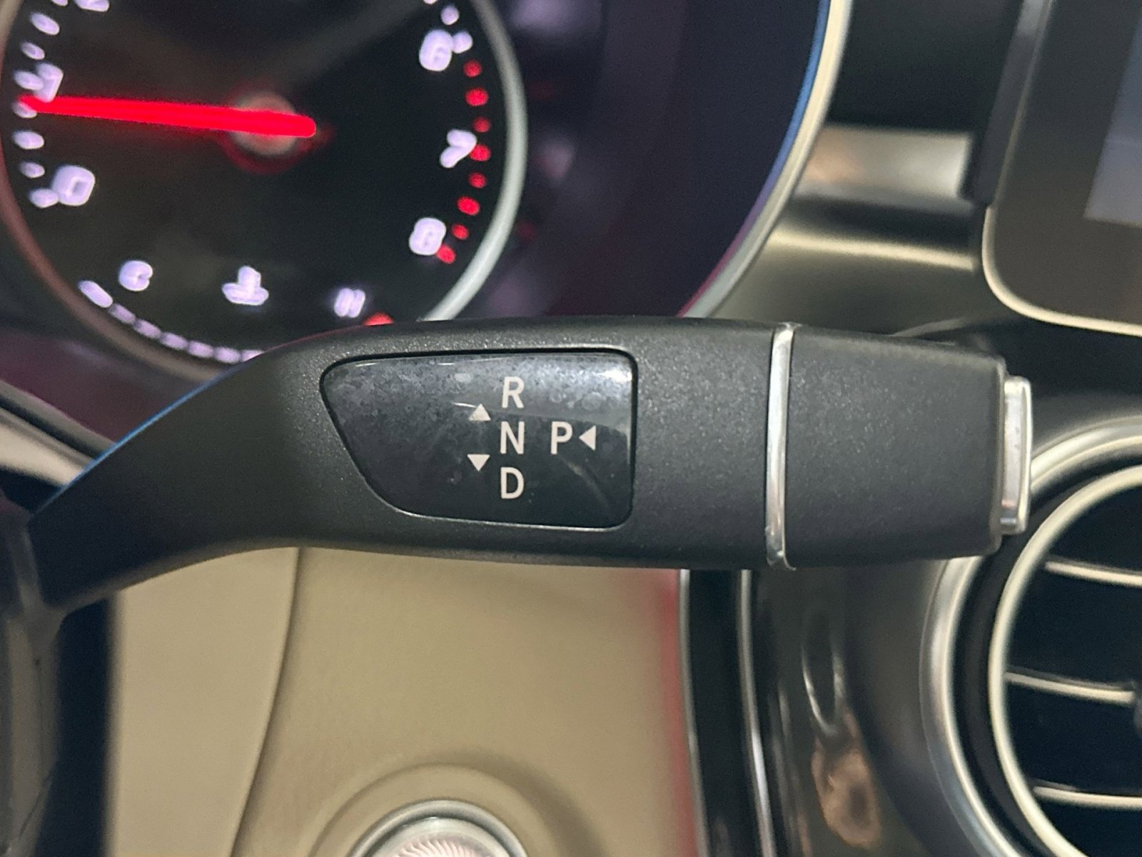 Used 2021 Mercedes-Benz GLC 300 4MATIC w/ Multimedia Package image 32