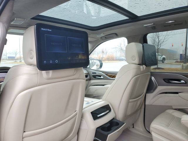 Used 2022 Cadillac Escalade ESV Sport Platinum w/ Heavy-Duty Trailer Package image 30