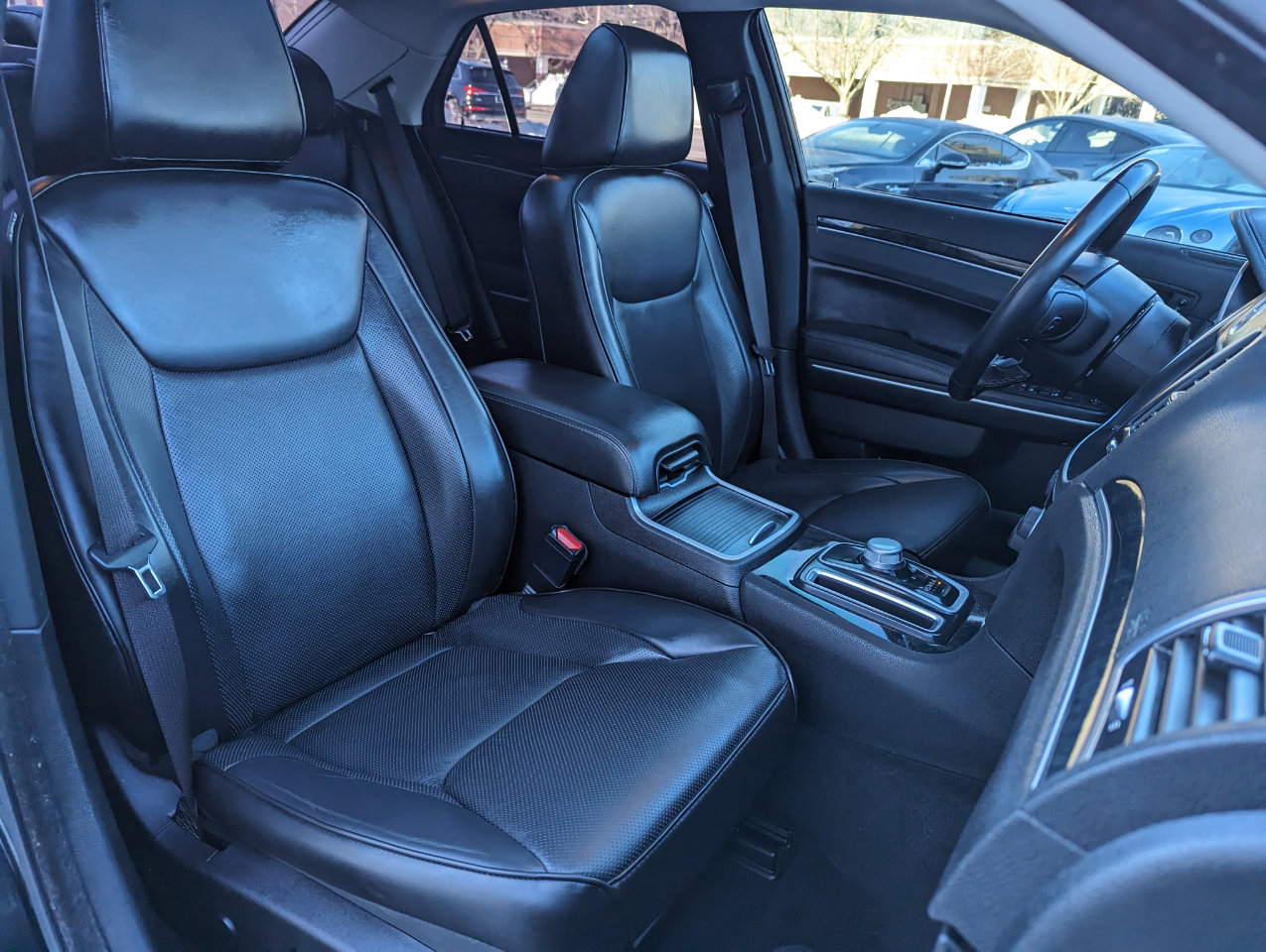 Used 2021 Chrysler 300 Touring L image 37