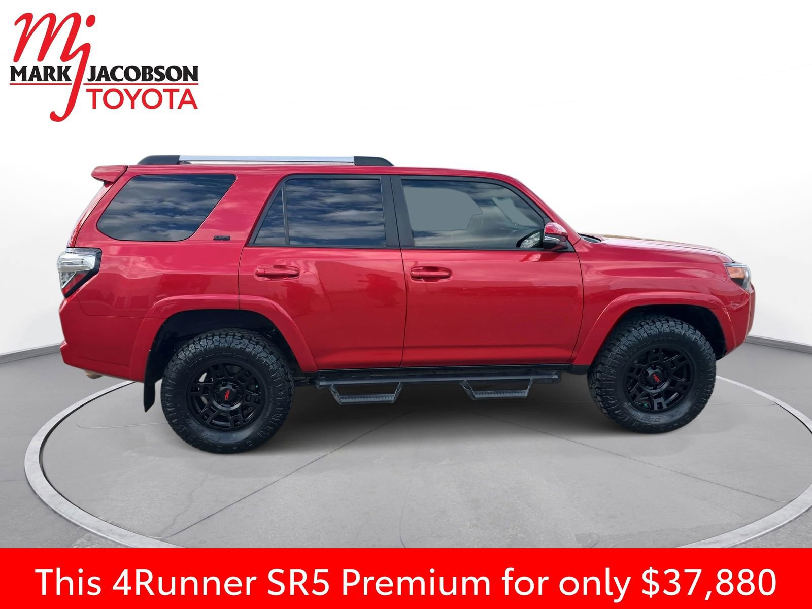 Used 2022 Toyota 4Runner SR5 Premium w/ Moonroof Package AWD/4WD image 7