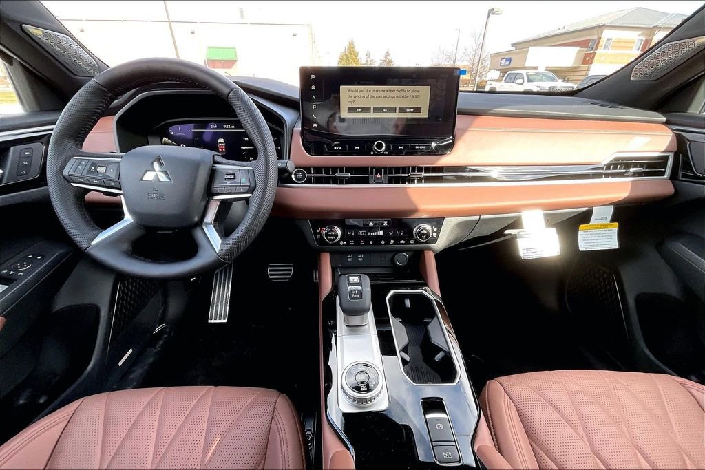 New 2026 Mitsubishi Outlander SEL image 5