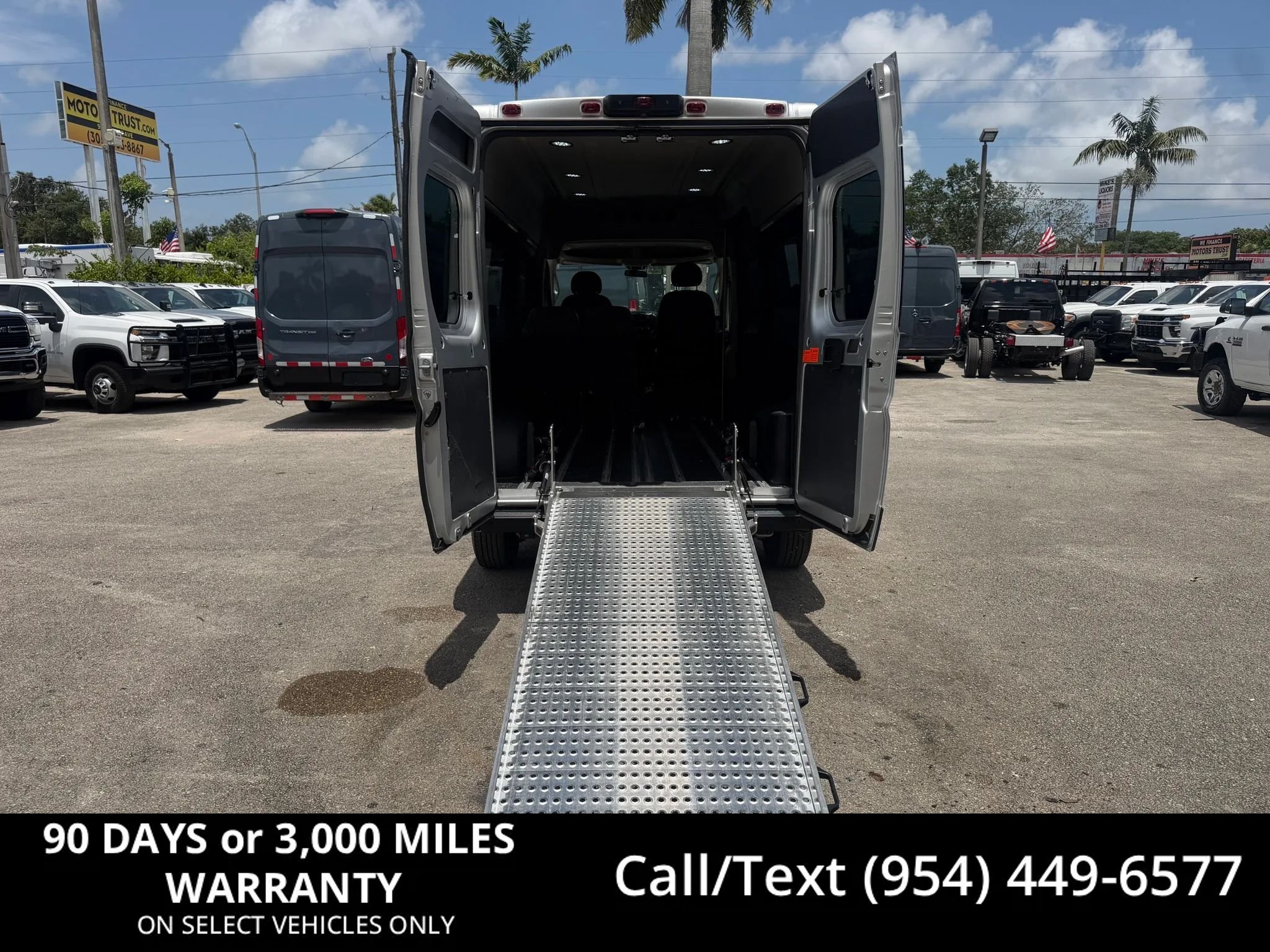 Used 2020 RAM ProMaster 2500 w/ Premium Appearance Group