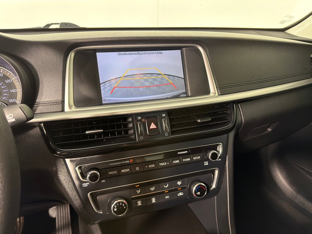 Used 2020 Kia Optima LX FWD image 17
