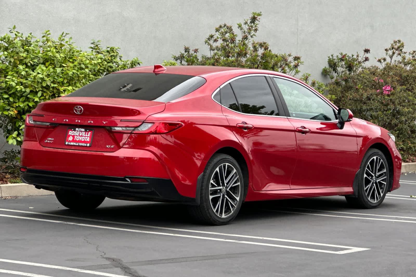 Certified 2025 Toyota Camry XLE AWD/4WD image 2