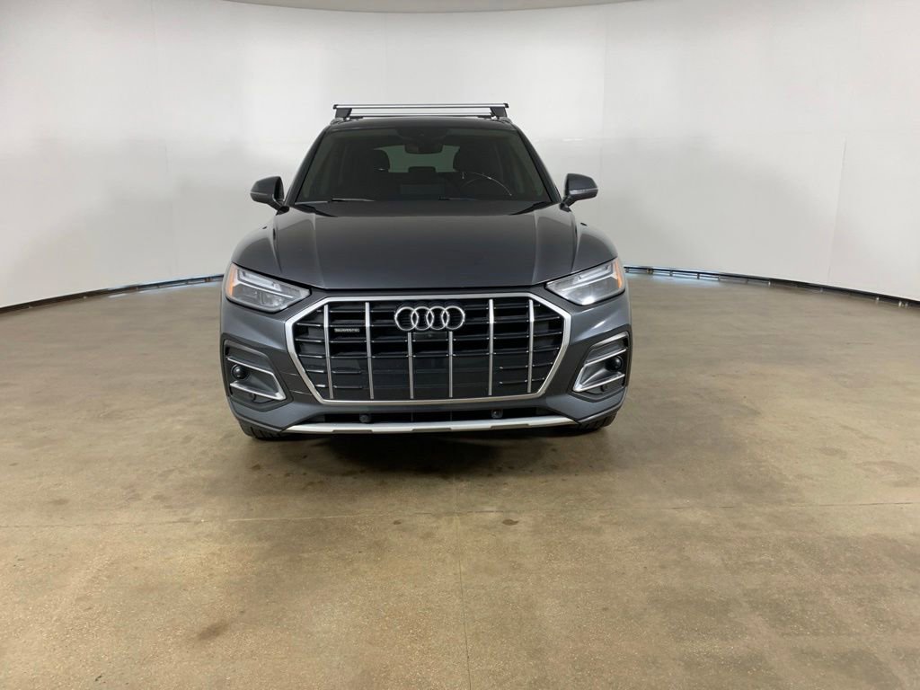 Used 2023 Audi Q5 2.0T Premium Plus w/ Premium Plus Package AWD/4WD image 3