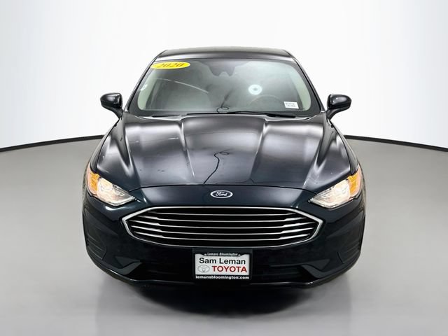 Used 2020 Ford Fusion SE FWD image 2