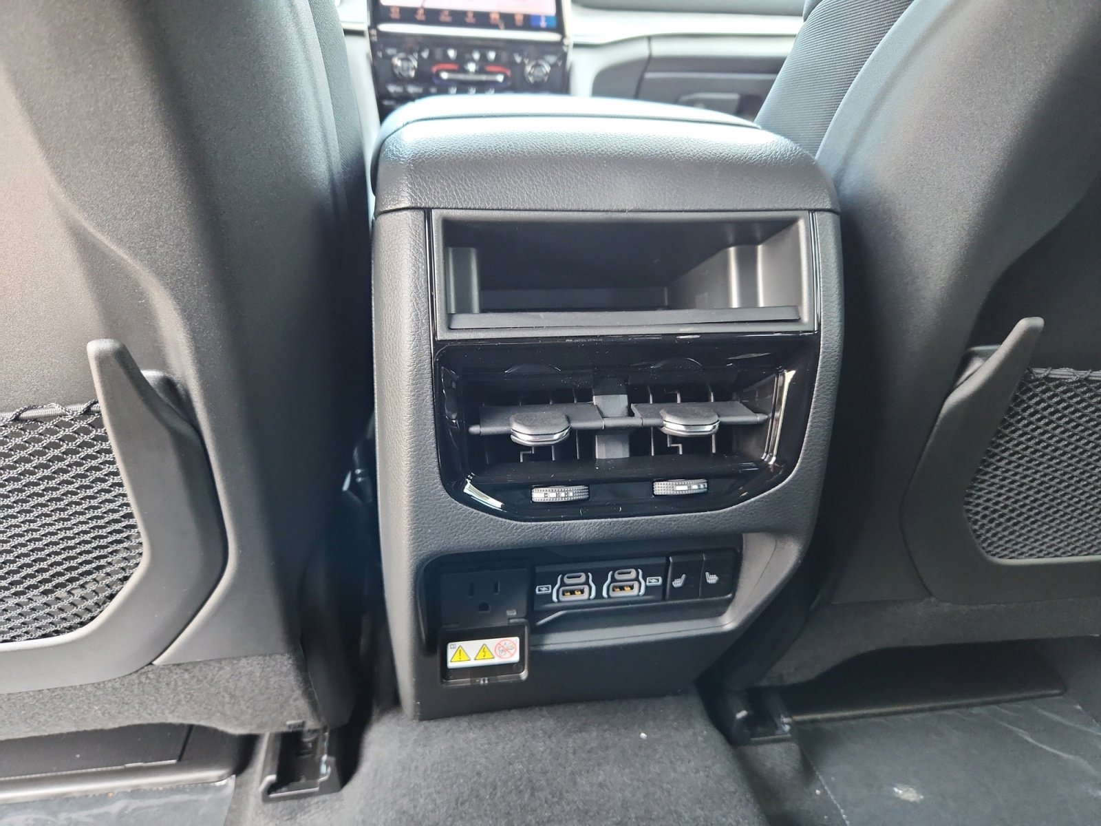 New 2025 Jeep Grand Cherokee Limited w/ Luxury Tech Group II image 32