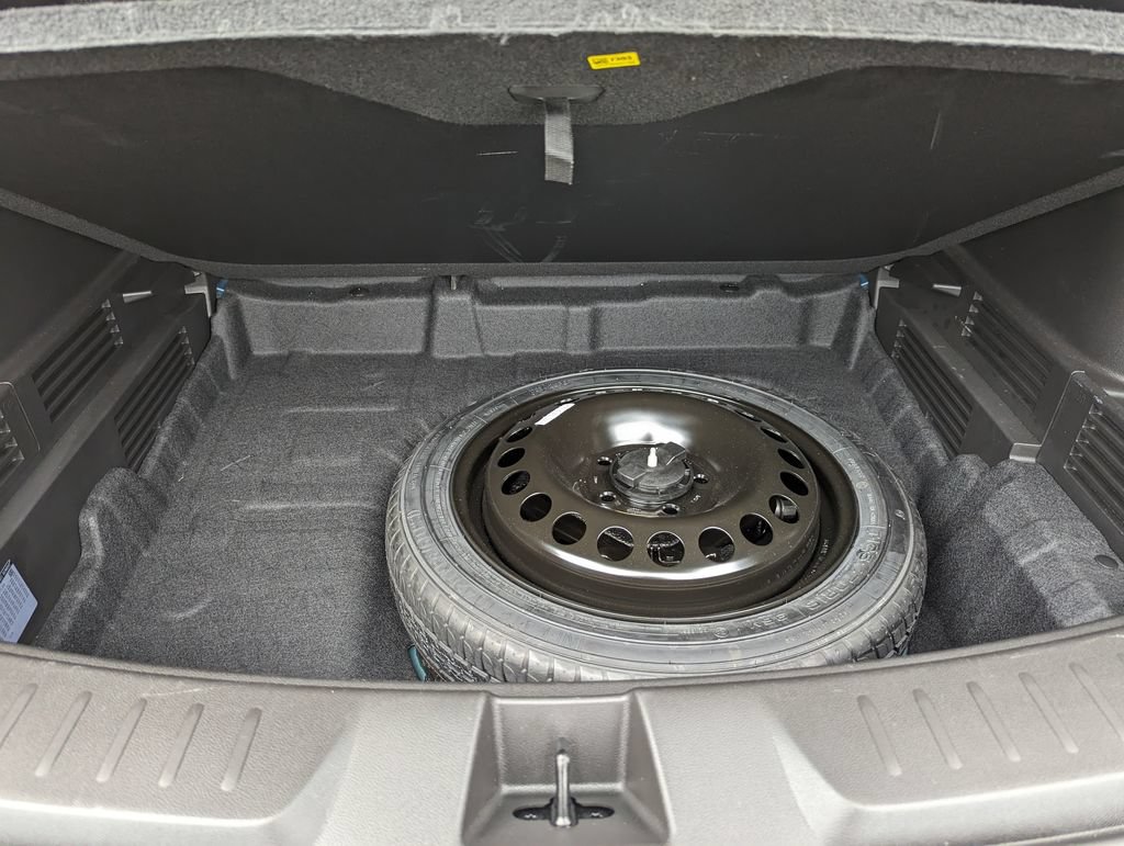 Used 2023 Chevrolet TrailBlazer LT FWD image 36