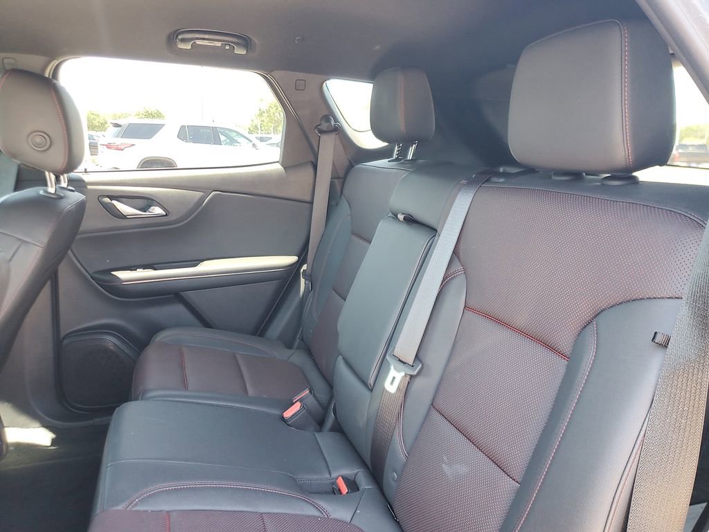 Used 2025 Chevrolet Blazer RS AWD/4WD image 10
