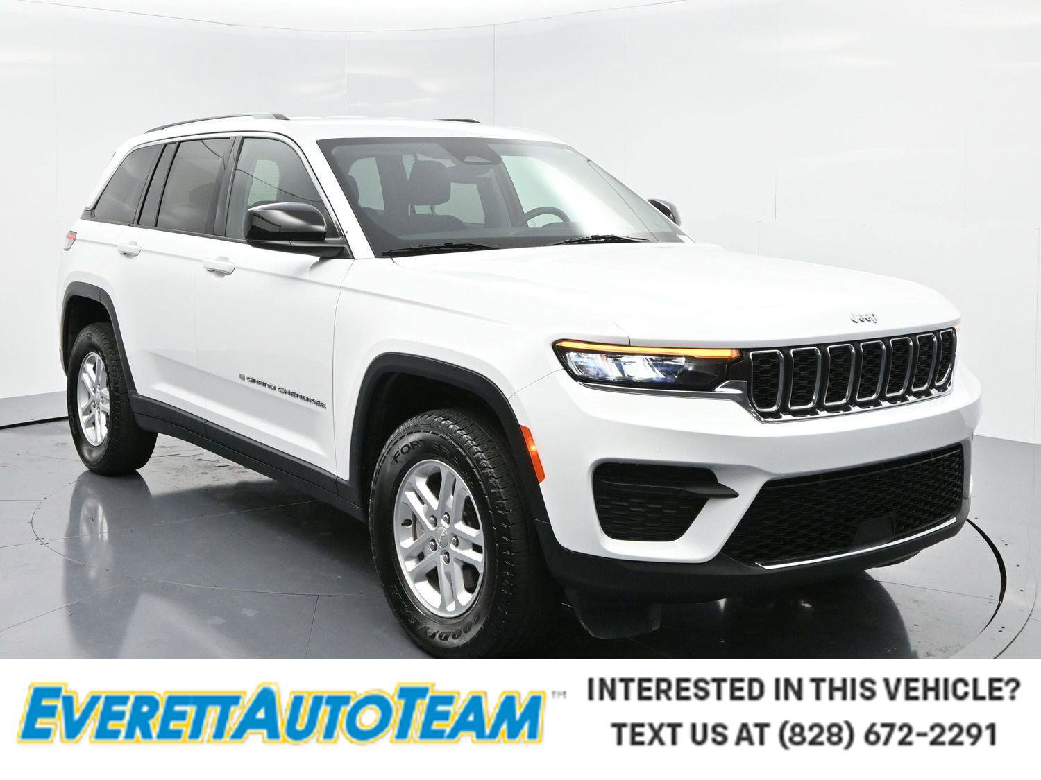 Used 2023 Jeep Grand Cherokee Laredo