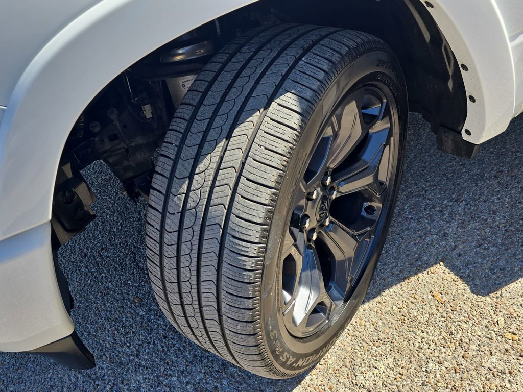 Used 2024 RAM 1500 Limited image 31