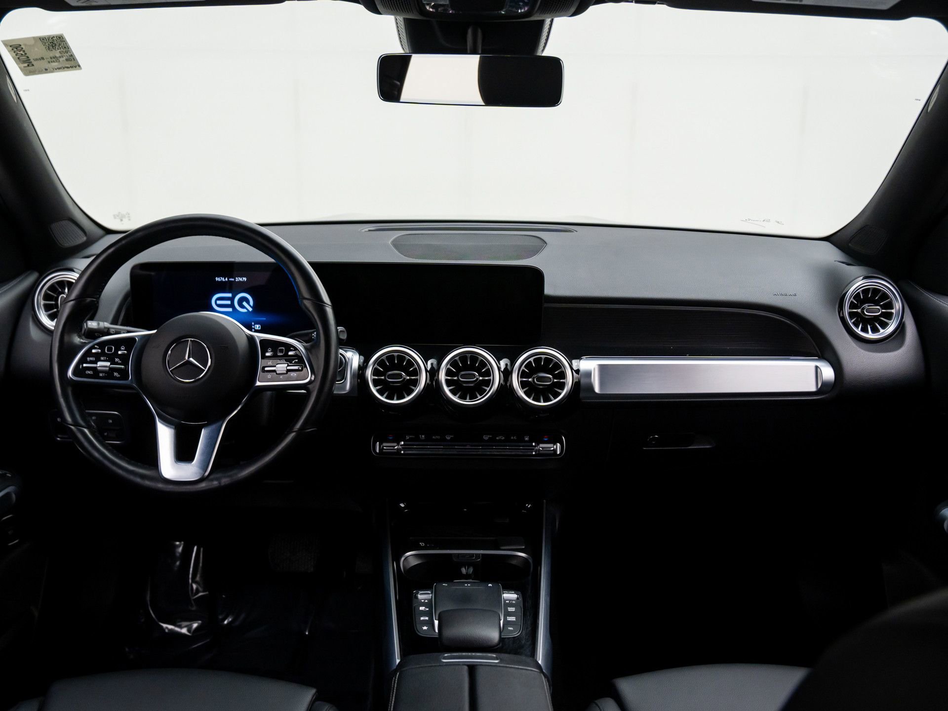 Certified 2023 Mercedes-Benz EQB 250+ w/ Exclusive Package image 11