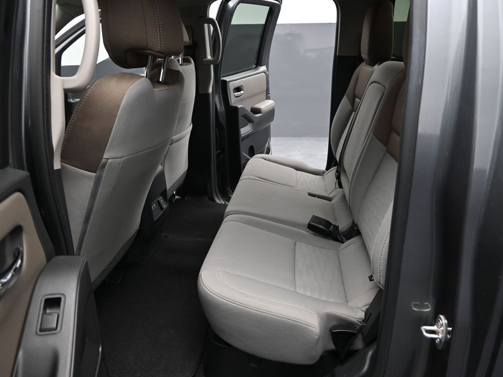 Used 2024 Nissan Frontier SV w/ Technology Package image 17