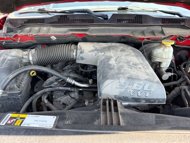 Used 2017 RAM 1500 Classic SLT AWD/4WD image 25